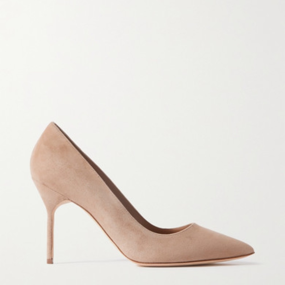 Manolo Blahnik Nude Pumps